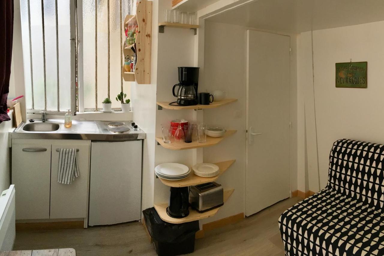 Maisonnette Studio Sur Cour Paris Exterior photo